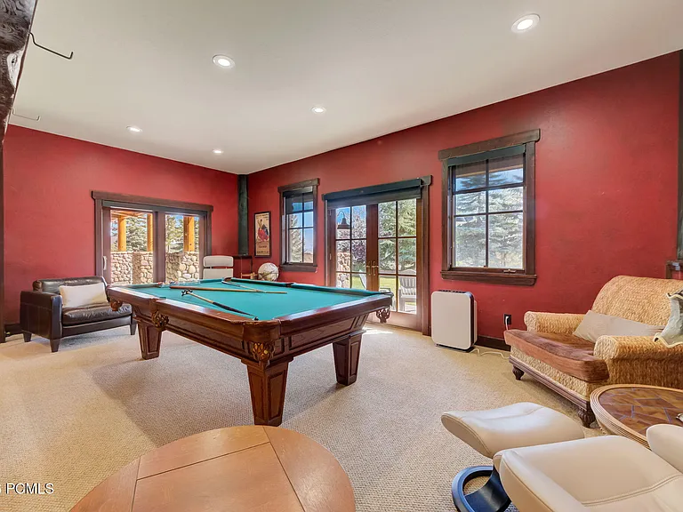 715 Aspen Ln — Photo 50