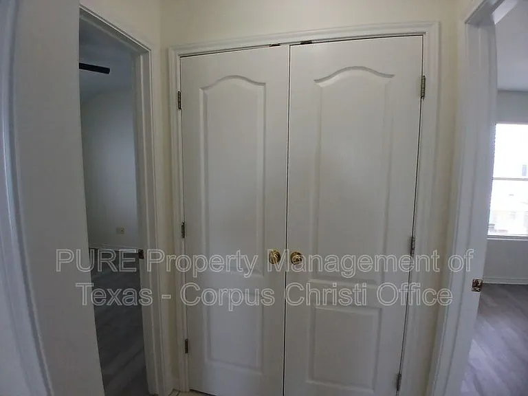 14006 Fortuna Bay Dr #B — Photo 12