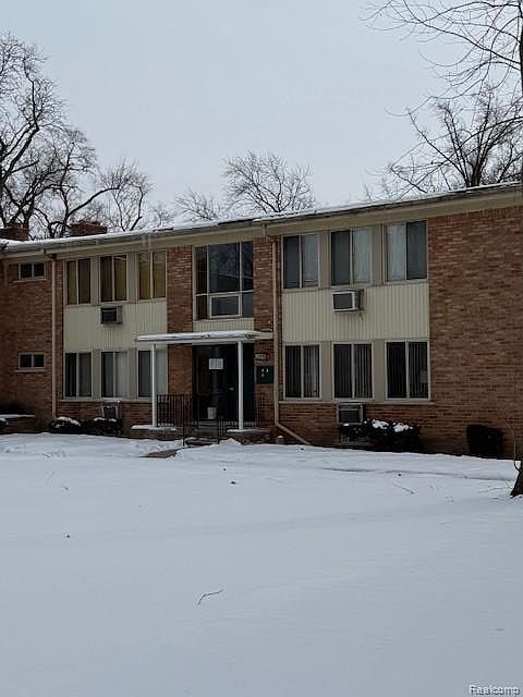 1st image of 17276 Bentler St