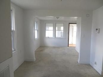 4th image of 44 Temple St