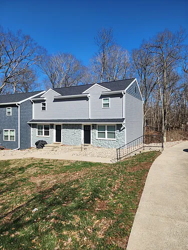 912 Oakcrest Dr #F Photo 1