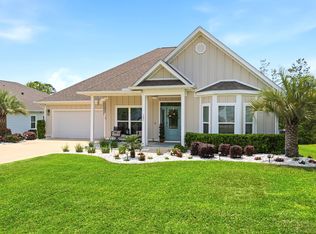 101 Hammock Oaks Blvd, Freeport, FL 32439