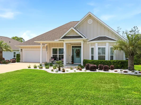 101 Hammock Oaks Blvd, Freeport, FL 32439