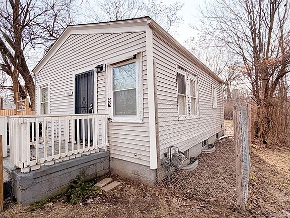 2nd image of 19457 Evergreen Rd