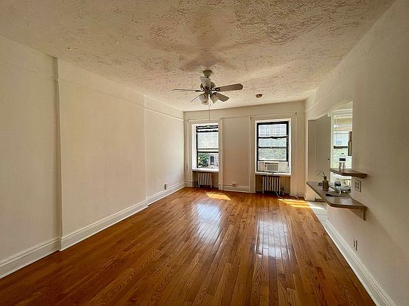 2nd image of 231 E 116th St #3
