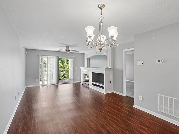 2nd image of 2049 Timberwyck Ln #202