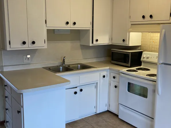 7313 University Ave NE, Minneapolis, MN 55432