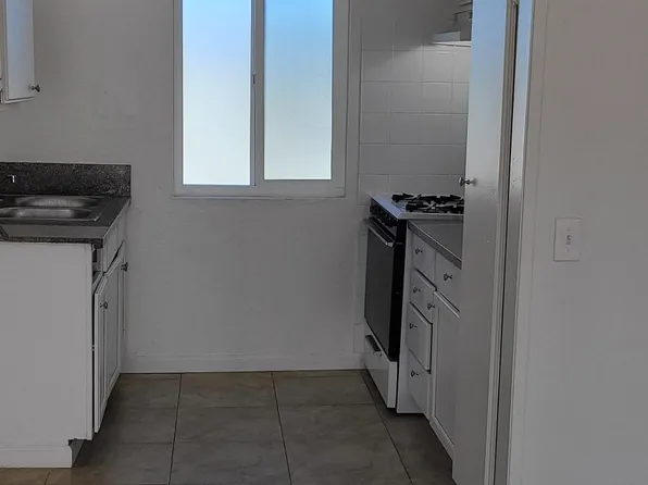 655 S Webster Ave APT 9, Anaheim, CA 92804