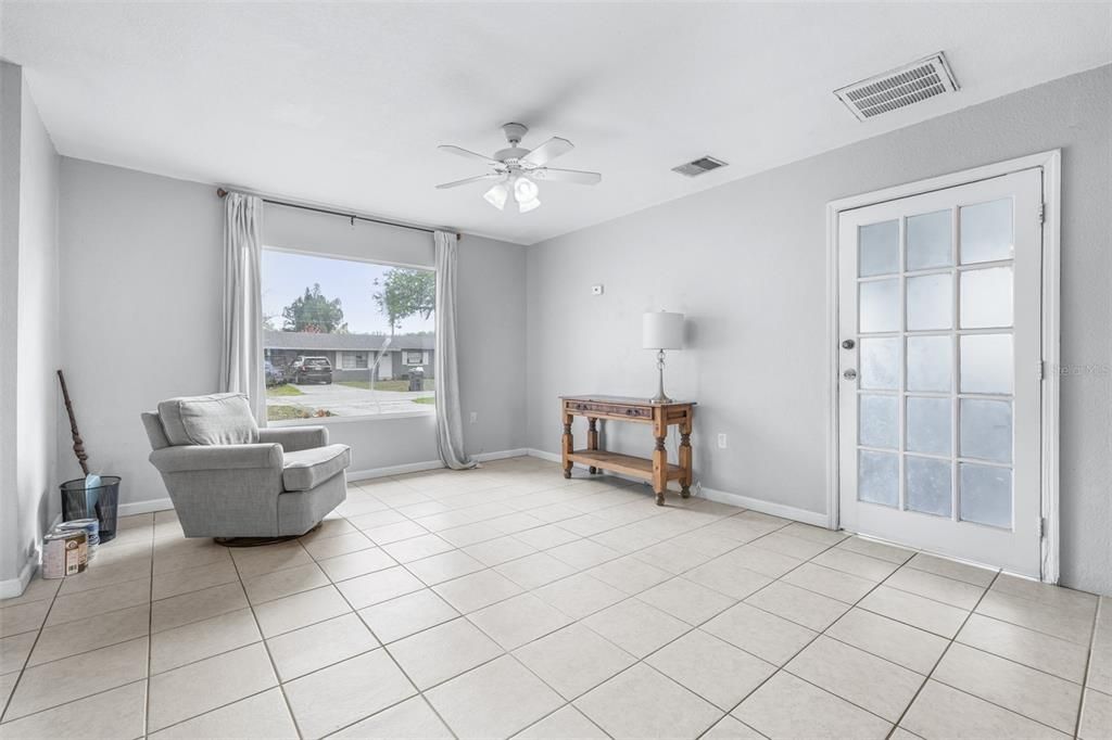 2584 Edmond Cir, Auburndale, FL - More