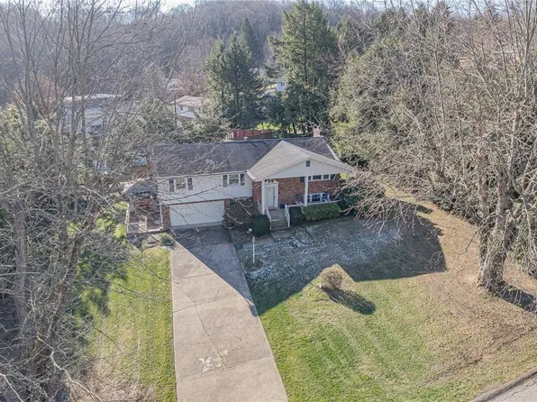 410 Crestridge Dr, Greensburg, PA 15601