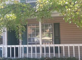 28 Huntsfield Dr, Greenville, SC 29607