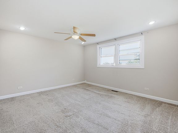 5th image of 2038 Farnham Ct