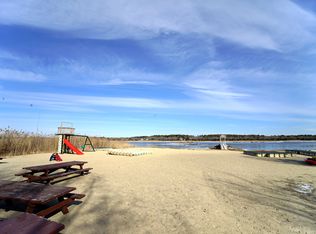 54 Dexter Rd, Marion, MA 02738