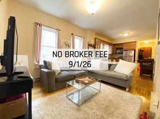 38 Charter St #4, Boston, MA 02113