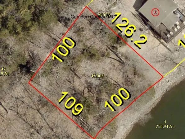 367 Oak Crest Dr, Sunrise Beach, MO 65079