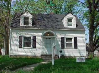 231 Academy St, Ferndale, MI 48220