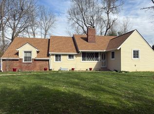 3320 Sycamore Knolls Dr, Columbus, OH 43219