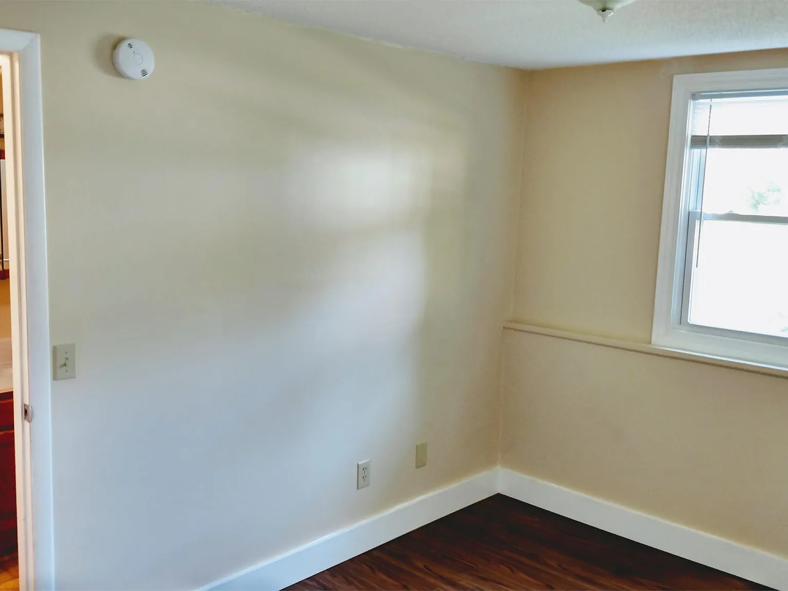 303 S. Oak St - D — Photo 2