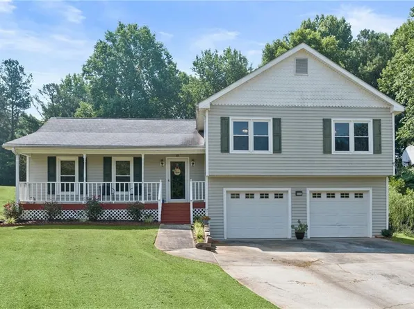 4078 Crabapple Dr, Gainesville, GA 30507