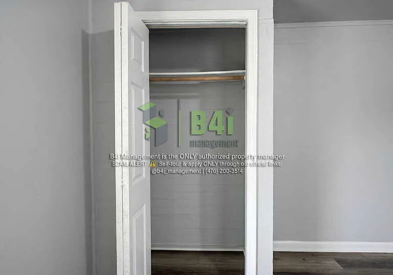 220 E Render St — Photo 15