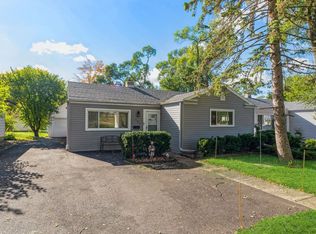 609 W Palatine Rd, Palatine, IL 60067