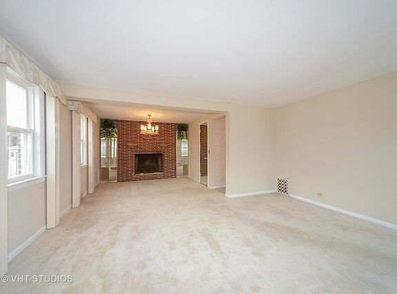 3rd image of 9533 Nichols Ave