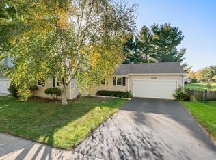 1921 Stanford Dr, Naperville, IL 60565