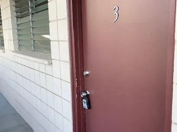 H283ach (TEOM), 1433 Pensacola St APT 3, Honolulu, HI 96822