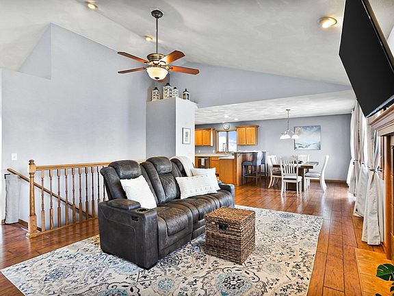 2nd image of 2318 Purple Aster Ln