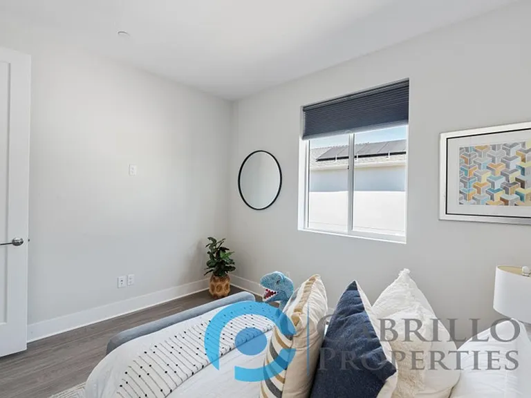 1675 Neptune Ave — Photo 41