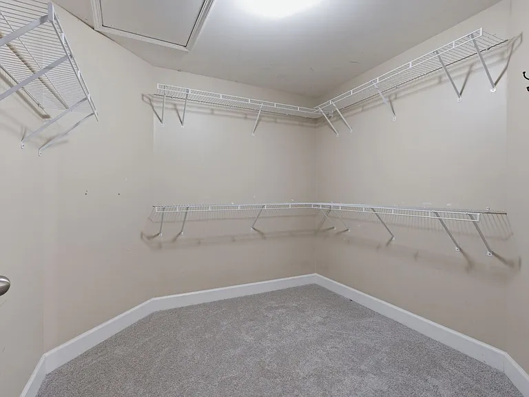 2661 Avery Park Dr — Photo 27