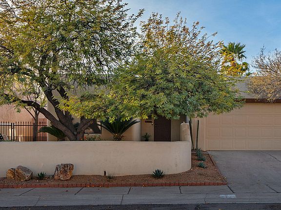 2nd image of 9129 N Jessy Ln