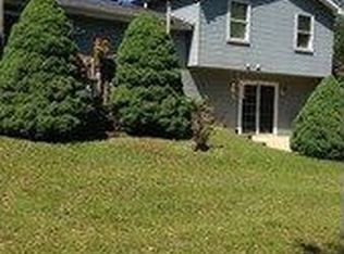 2409 Elk Dr, Spring Grove, IL 60081