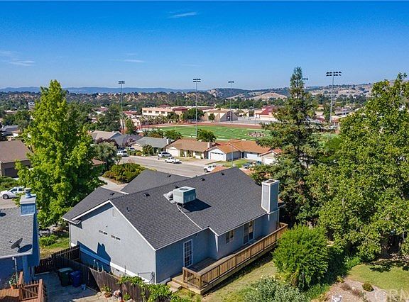 4th image of 1031 Olivia Ct