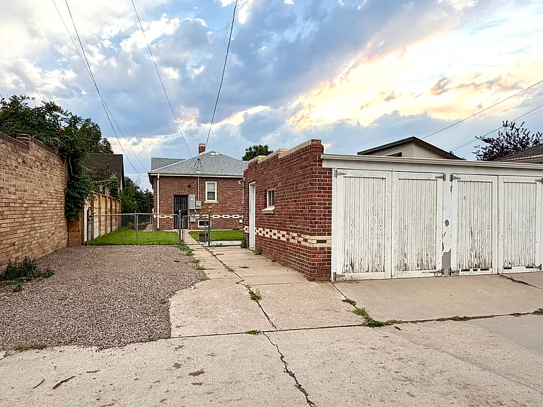 2 off-street parking