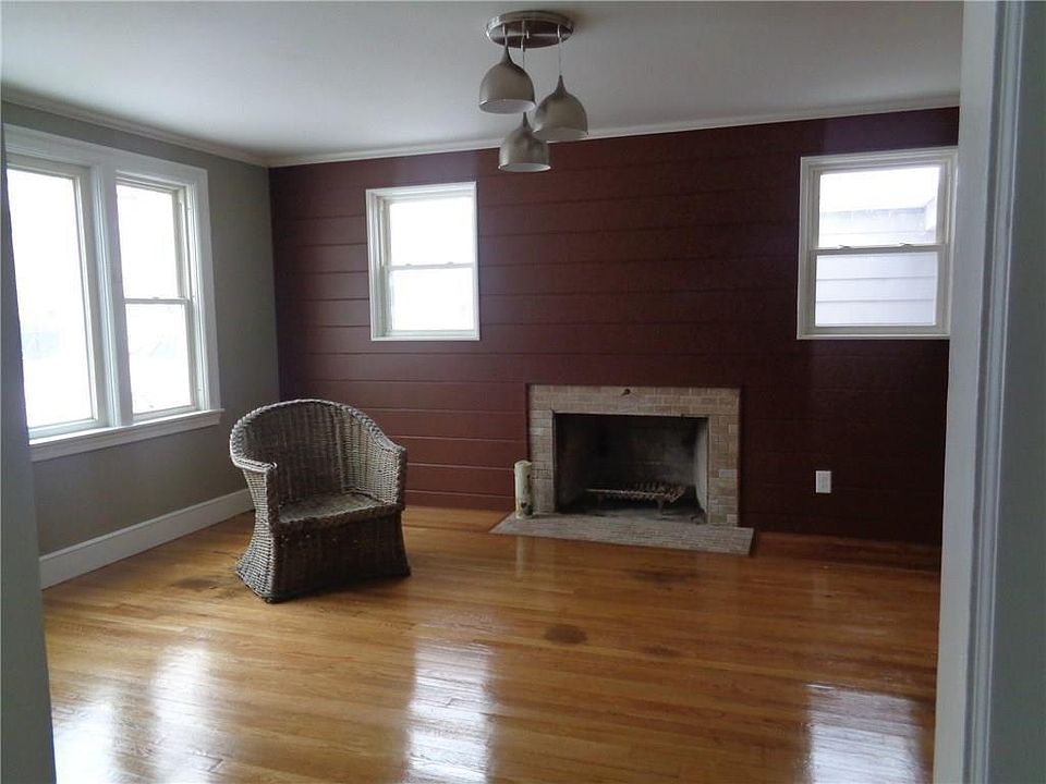 1st image of 56 Alvira Ave