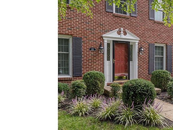 3rd image of 123 Parrish Ln