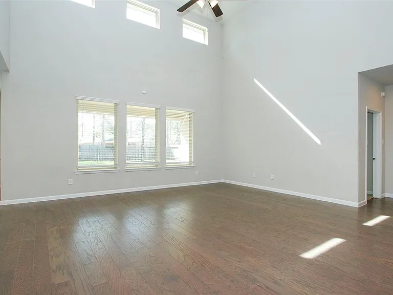 14120 Sand Ridge Ct — Photo 11