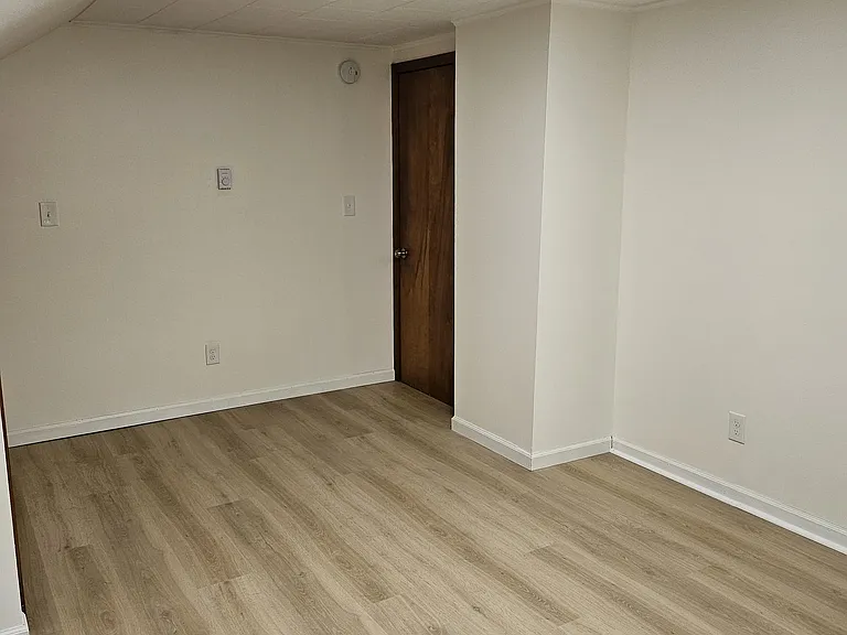 811 Washington Ave #2 — Photo 17