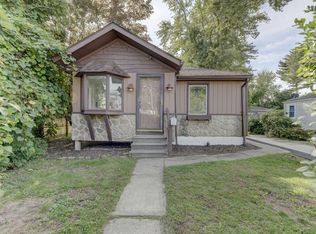 824 Elm St, Valparaiso, IN 46383