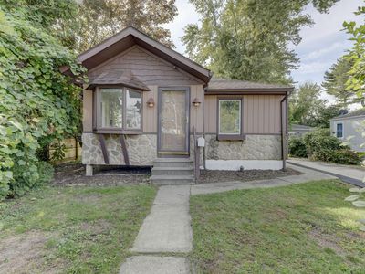 824 Elm St, Valparaiso, IN, 46383