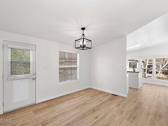5th image of 21 Sherwood Dr