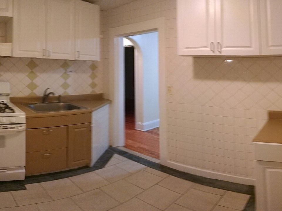 Eat in Kitchen