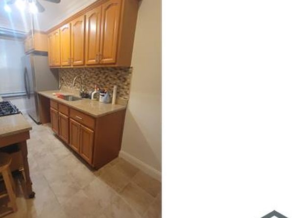 2081 Cruger Ave APT 1