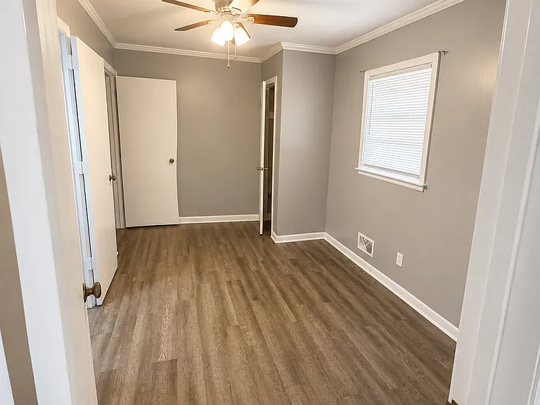 2625 Sheffield Rd — Photo 3