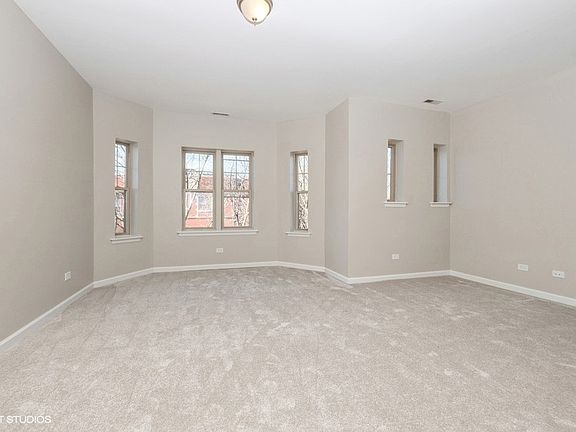 2nd image of 7037 S Crandon Ave #319