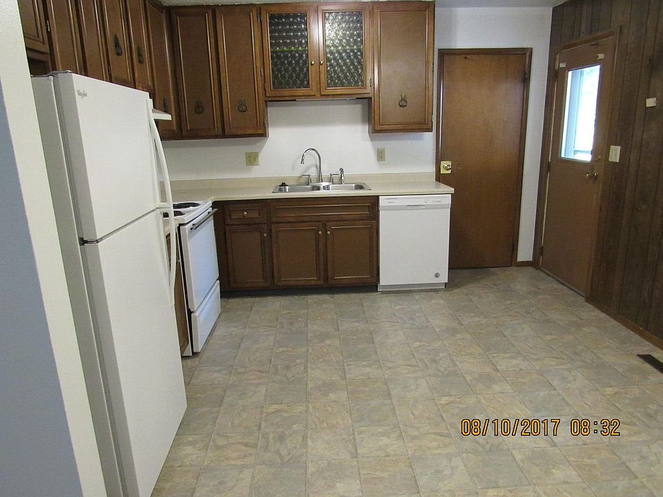 2nd image of 225 Chatham Rd NE