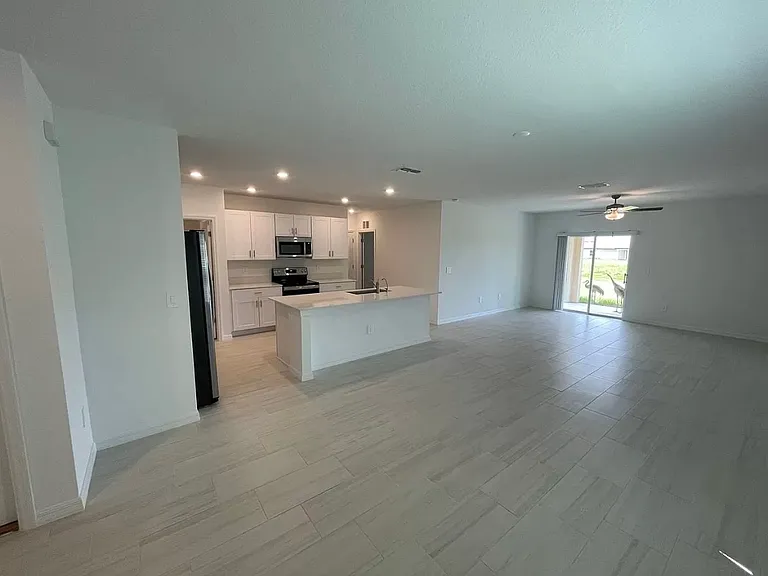 11524 Radiant Shore Loop — Photo 9