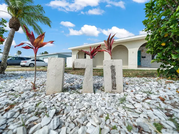 170 Herron Dr, Satellite Beach, FL 32937