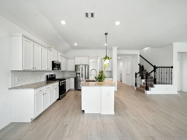 15011 Old Horseshoe Lake Dr — Photo 10